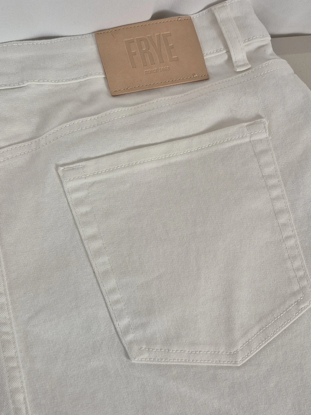 Frye Ivory White Denim High-Rise Cuffed Crop Plus Size Jeans - Size 14/32